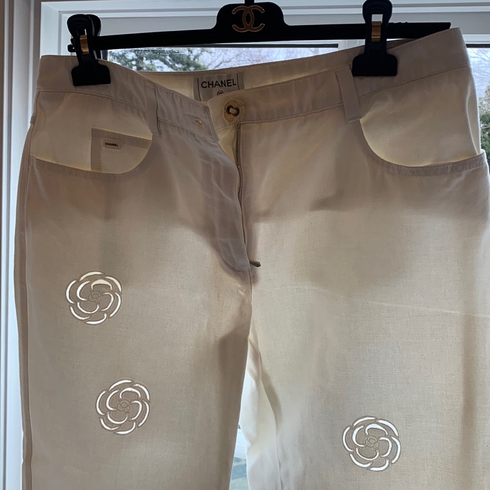 RARE🤍CHANEL 03C Camellia Flower 90’s Baggy Laser Cut Barrel White Vintage Jeans